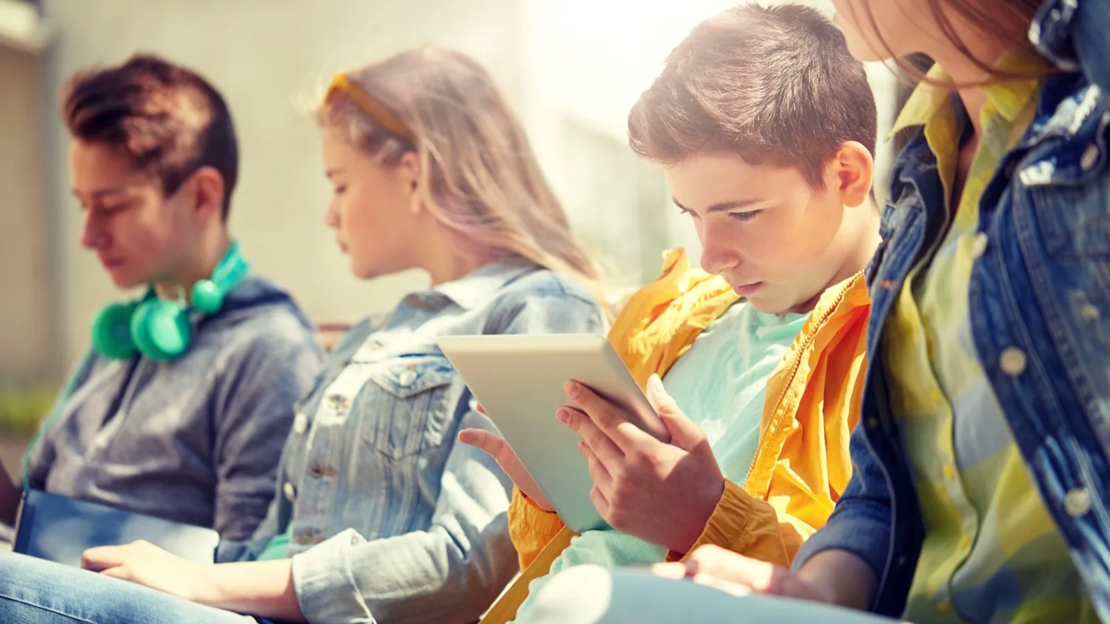 Sztuczna inteligencja w edukacji: jak technologia zmienia naukę matematyki Twojego dziecka